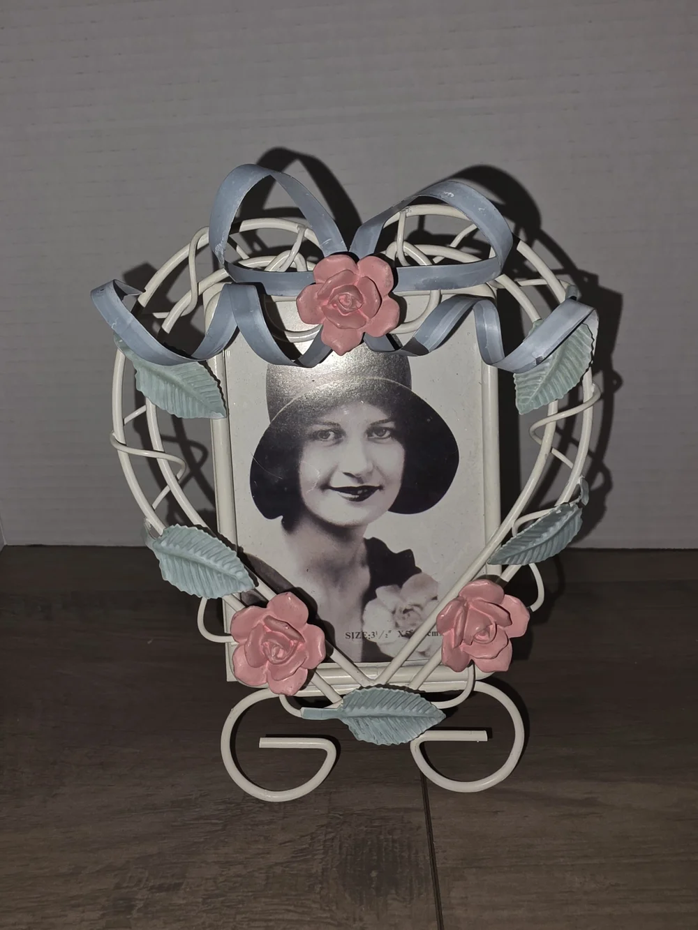 Vintage Metal Heart Shaped Photo Frame 3.5 X 5 Embellished With Pink Rose/Ribbon